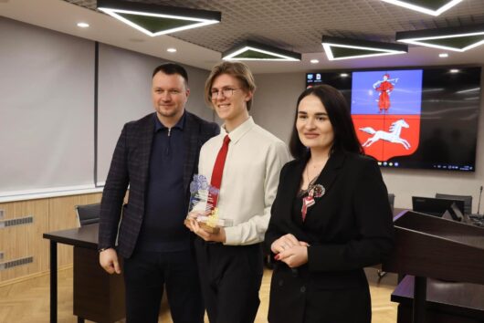 Учень нашої школи став переможцем стажування серед учнівської молоді в Черкаській міській раді!
